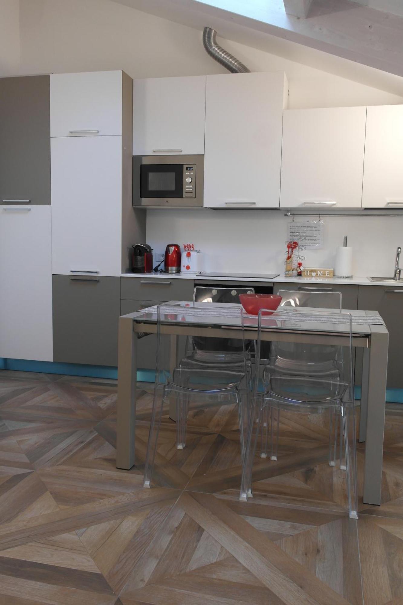 Luminoso Bilocale Zona Tibaldi Bocconi Apartment Milan Luaran gambar